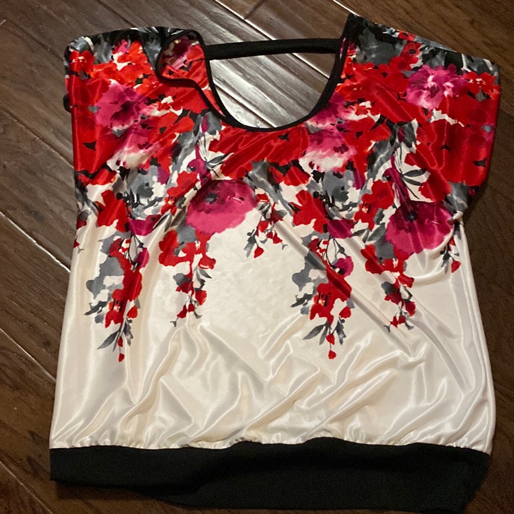 Maurice’s size 2 dress blouse with banded waist